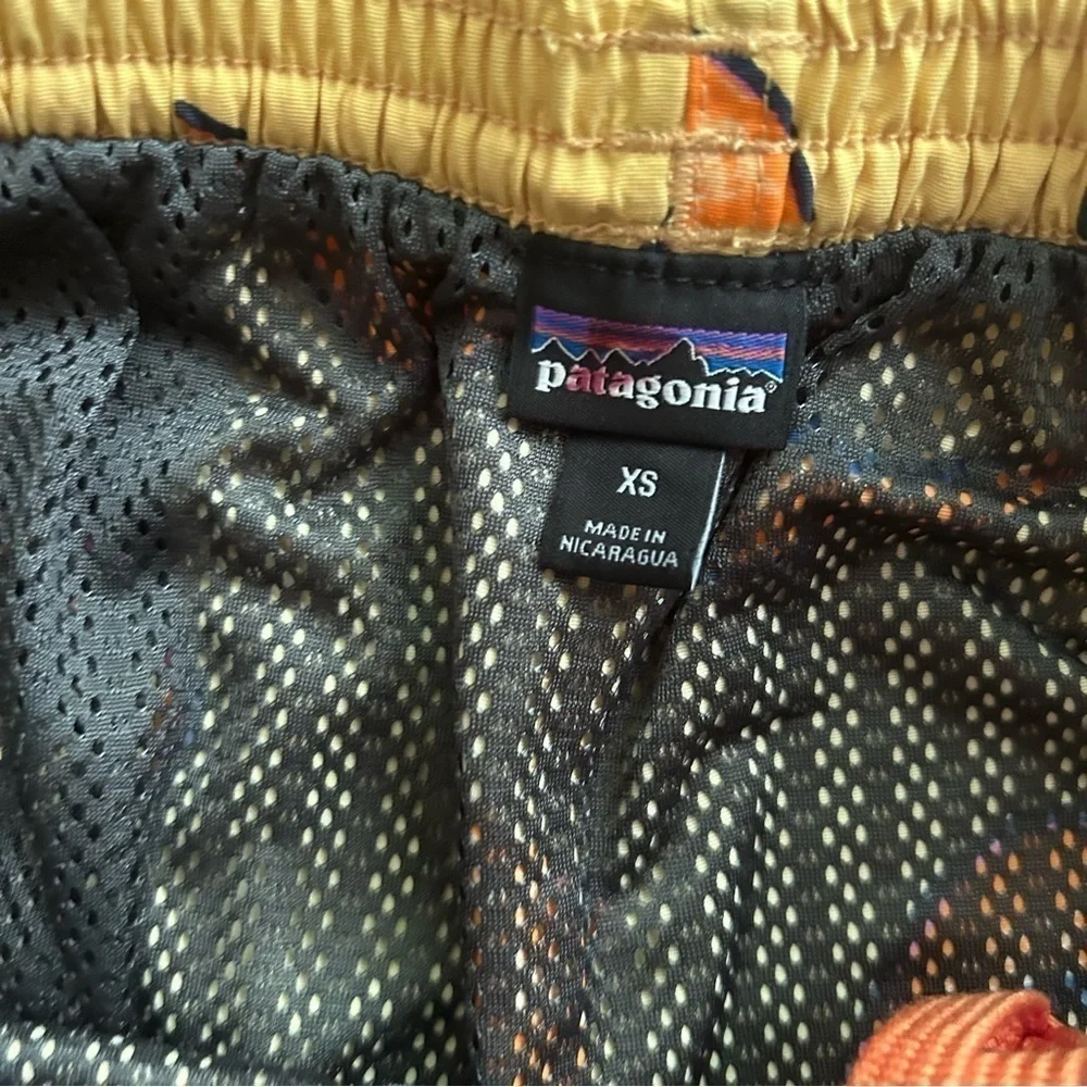 Patagonia Men’s Baggies 5” Swim Trunks Melon Print Yellow Sz XS